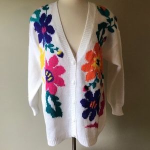 Vintage Oversized White Cardigan w Bright Flowers